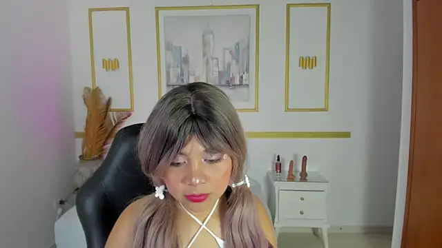 zully28 x online show from May 13, 12:46 pm