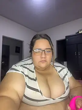 Snapshot of marianacooper1234 chatting on July 9, 4:27 am marianacooper1234 online show from July 9, 4:27 am