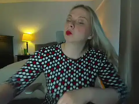 Laviora online show from May 18, 2:29 am