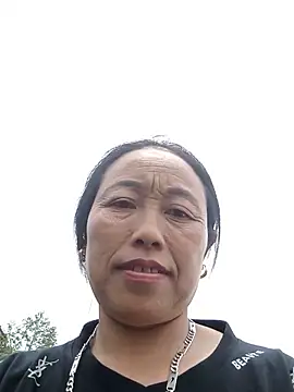 lili anhh online show from May 29, 5:16 am