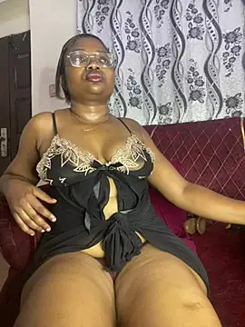 Creamyyystar online show from July 6, 3:25 am