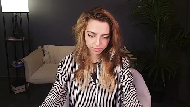 CherryCl0ud online show from May 25, 2:28 am
