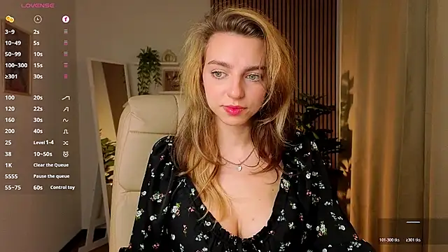 CherryCl0ud online show from May 26, 2:40 am