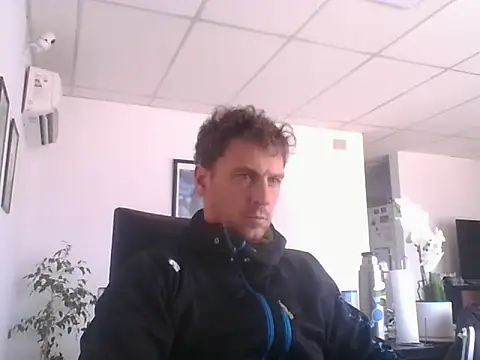 sebasevi online show from May 21, 2:35 pm
