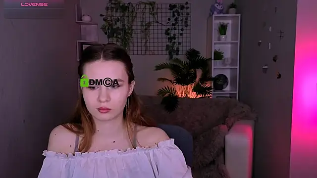 angie foxy1 online show from June 11, 7:12 pm
