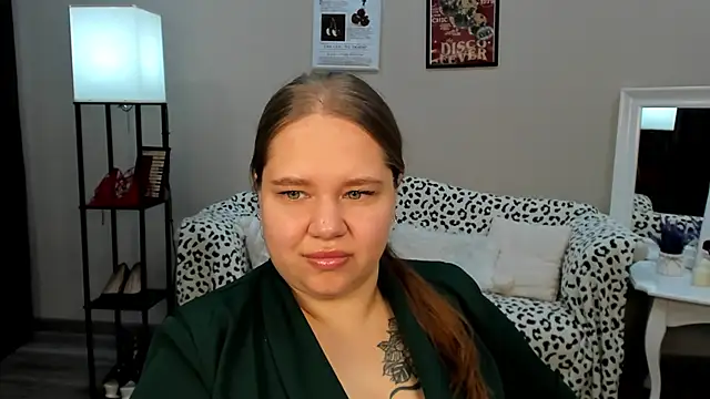 DianaKristol online show from May 17, 5:27 am