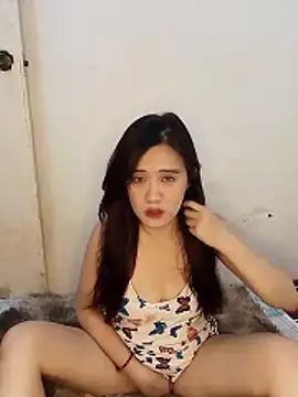 Snapshot of sweetmiyukiki chatting on May 28, 10:12 am sweetmiyukiki online show from May 28, 10:12 am