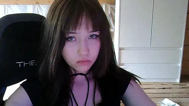 NoirEva online show from May 24, 3:39 pm