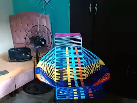 Snapshot of Lil_condor_baby chatting on June 26, 8:24 pm Lil condor baby online show from June 26, 8:24 pm
