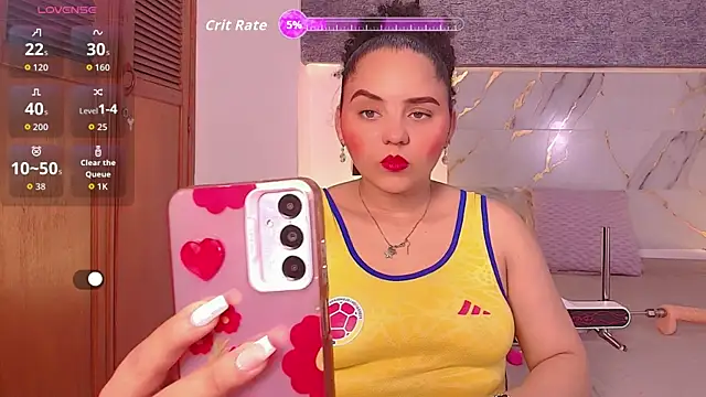 Snapshot of Sol__Latina chatting on July 4, 3:45 am Sol Latina online show from July 4, 3:45 am