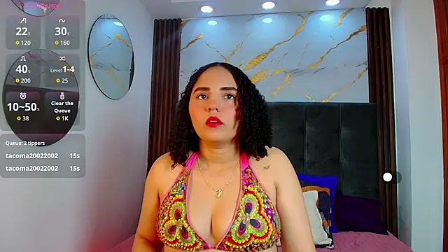 Snapshot of Sol__Latina chatting on July 7, 3:31 am Sol Latina online show from July 7, 3:31 am