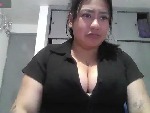 Alaia moretti online show from May 21, 3:35 am