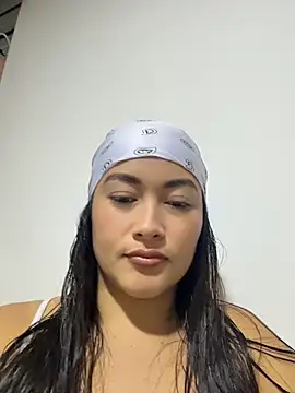 Snapshot of Tatiana123_ chatting on June 6, 7:07 pm Tatiana123 online show from June 6, 7:07 pm