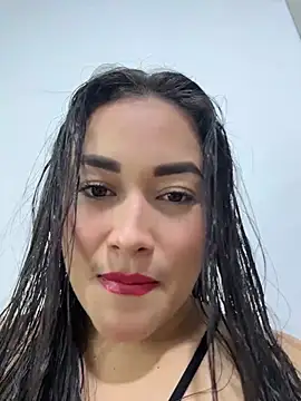 Snapshot of Tatiana123_ chatting on July 1, 12:01 am Tatiana123 online show from July 1, 12:01 am