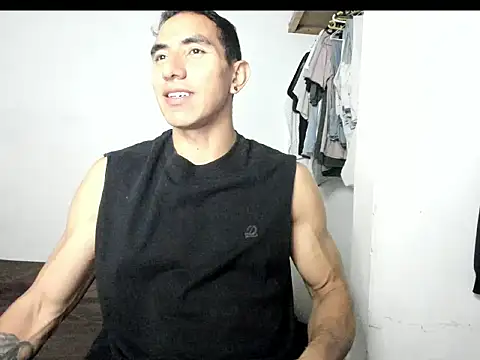 aquiles04 online show from May 23, 2:39 am