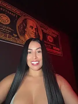 Snapshot of areviklusine1 chatting on July 2, 1:16 am areviklusine1 online show from July 2, 1:16 am