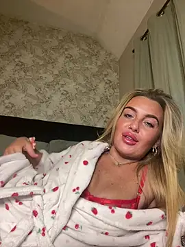 CharlottemilfUKx online show from May 16, 11:14 pm