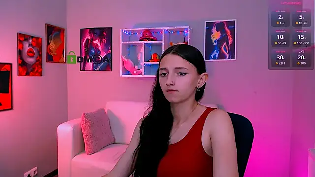 caroline honeyy online show from June 8, 1:00 pm