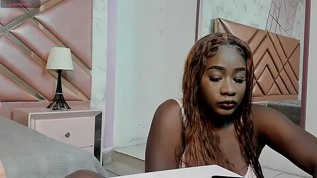SophiaScottX online show from May 21, 11:39 am