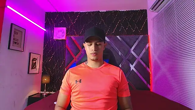 dominic connor online show from July 10, 3:33 am