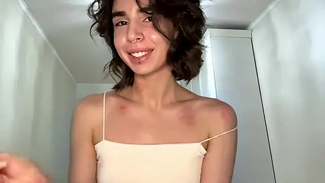 JessiaRuezga online show from May 25, 12:11 pm