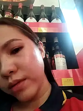 Sweetcucumber69 online show from May 23, 10:58 pm