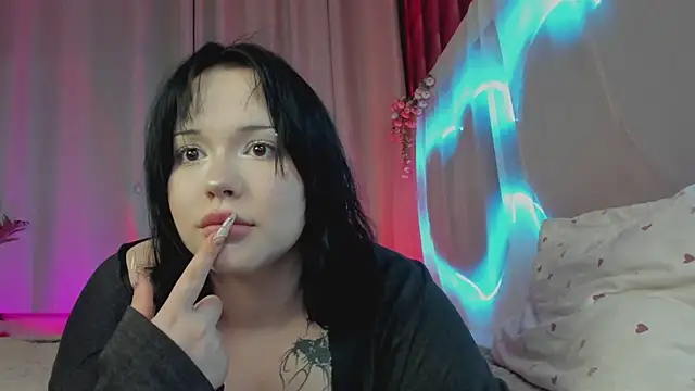 Snapshot of KittyNuarr chatting on July 7, 1:26 pm KittyNuarr online show from July 7, 1:26 pm