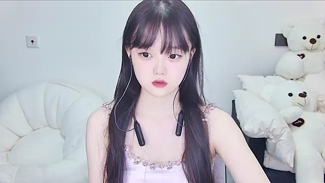 Evil-Bunny007 online show from July 8, 1:59 pm