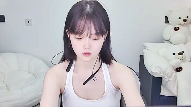 Evil-Bunny007 online show from July 11, 1:25 pm