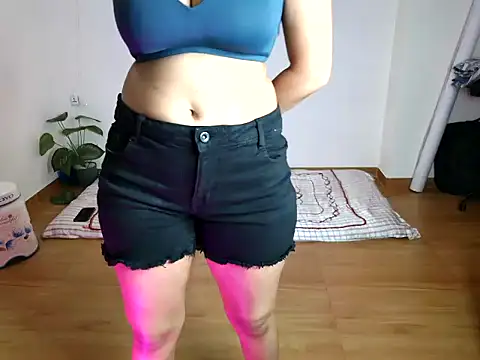 Itszriya online show from May 18, 3:29 pm