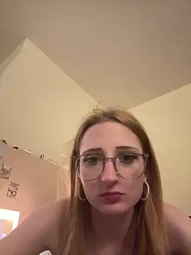 LauraundSteve  online show from May 22, 8:36 pm