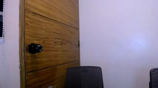 bigcock francine online show from June 15, 2:58 am