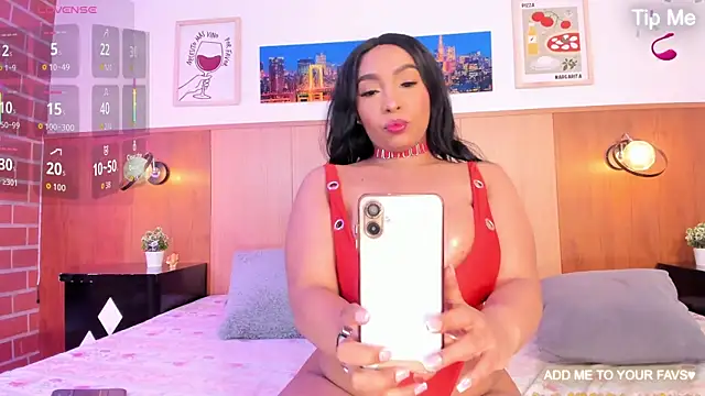 Snapshot of Anniie_Fox_ chatting on July 6, 1:08 pm Anniie Fox online show from July 6, 1:08 pm
