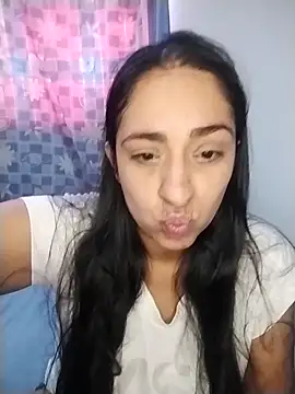 Pamela sa online show from May 24, 5:40 pm