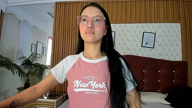 SophiieCalloway1 online show from June 30, 3:13 pm