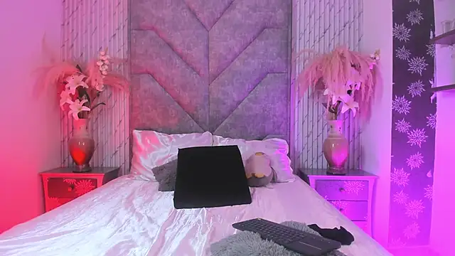 Peyton Roses online show from May 21, 3:08 pm