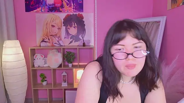 Ariella  cute online show from May 19, 2:01 pm
