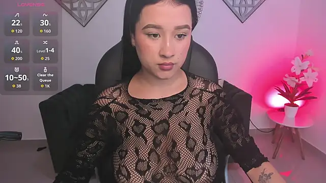 Emi Roseth online show from May 21, 3:24 am