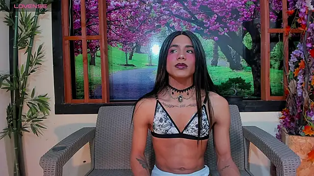 Elena and Julian online show from July 9, 7:29 pm