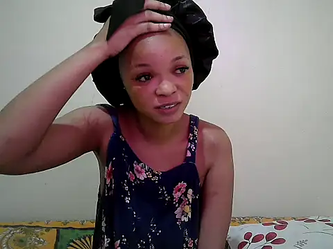 Snapshot of Miss_rihanna chatting on May 18, 3:24 am Miss rihanna online show from May 18, 3:24 am