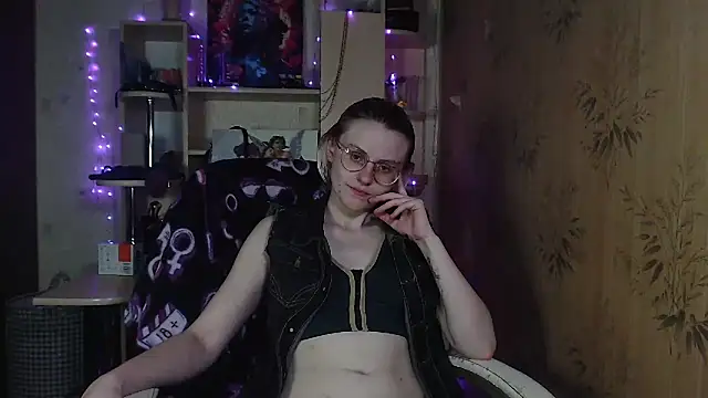   Freya    online show from May 22, 7:41 pm