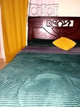 sexy girlyee online show from June 12, 5:12 pm