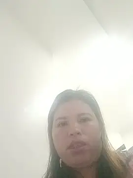 -Yeyi- online show from May 21, 2:13 pm