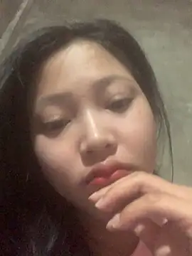 hinami-lo online show from May 20, 7:14 am