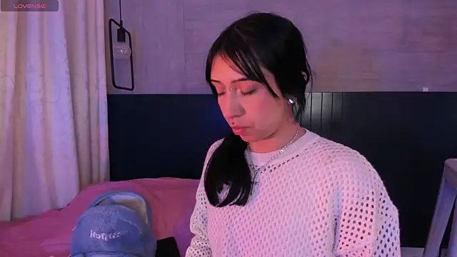 ByVanessa online show from July 12, 4:03 am