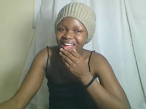 Sweetgal2025 online show from July 5, 3:13 am