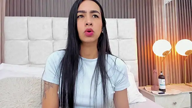 Camila Vega22 online show from May 23, 11:47 am