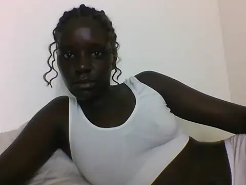 LatishLava online show from May 17, 2:02 pm