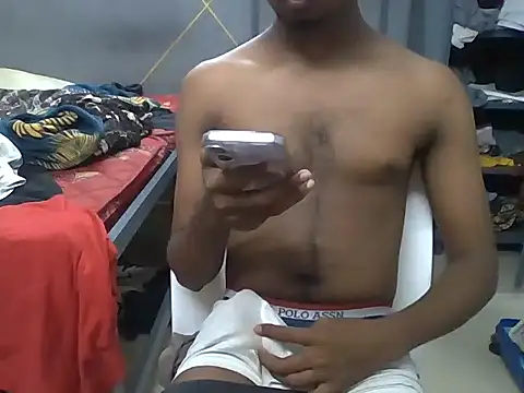 male18in online show from May 19, 6:53 am