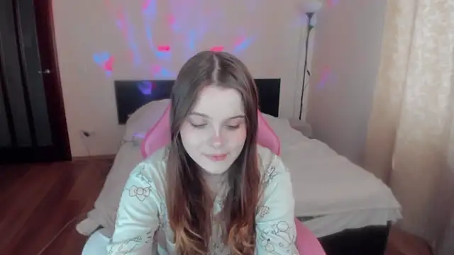 Soft Lullu online show from June 2, 10:39 am